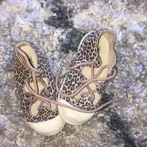 Zara leopard lace up shoes size 22